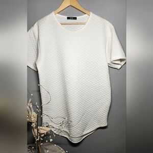 Elegant White Quilted Short Sleeve Tee
